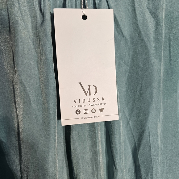 Vidussa Maxi Dress w/ Pockets, Sage Green, V-Neck, Short Sleeves NWT SZ 2X - Picture 8 of 13